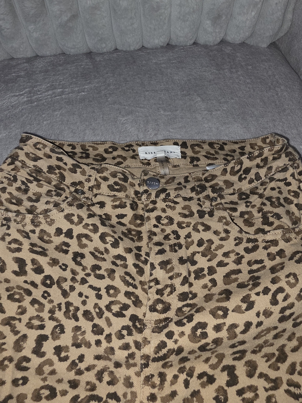 Risen Leopard Barrel Jeans - Picture 3 of 7